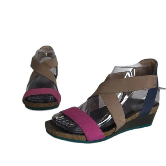 Naot womens leather cross strap pink plum nubuck wedge sandals size 5.5 - Picture 1 of 12